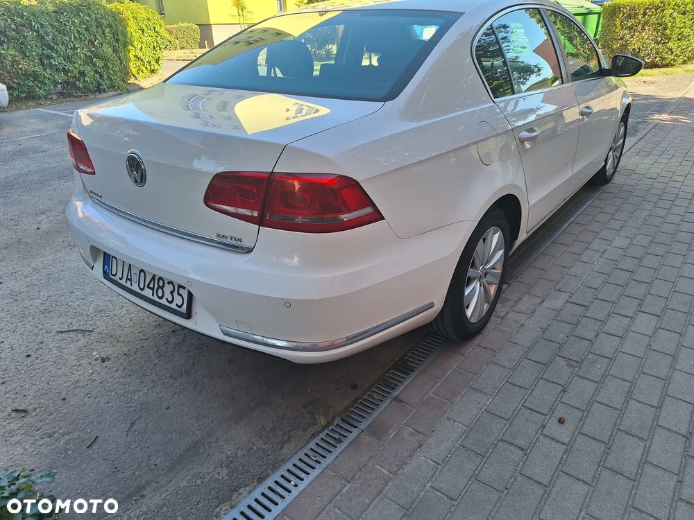 Volkswagen Passat - 6