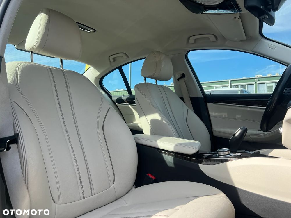 BMW Seria 5 - 21