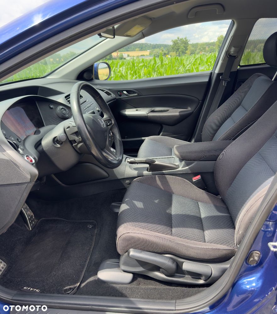 Honda Civic 1.8 Comfort - 11