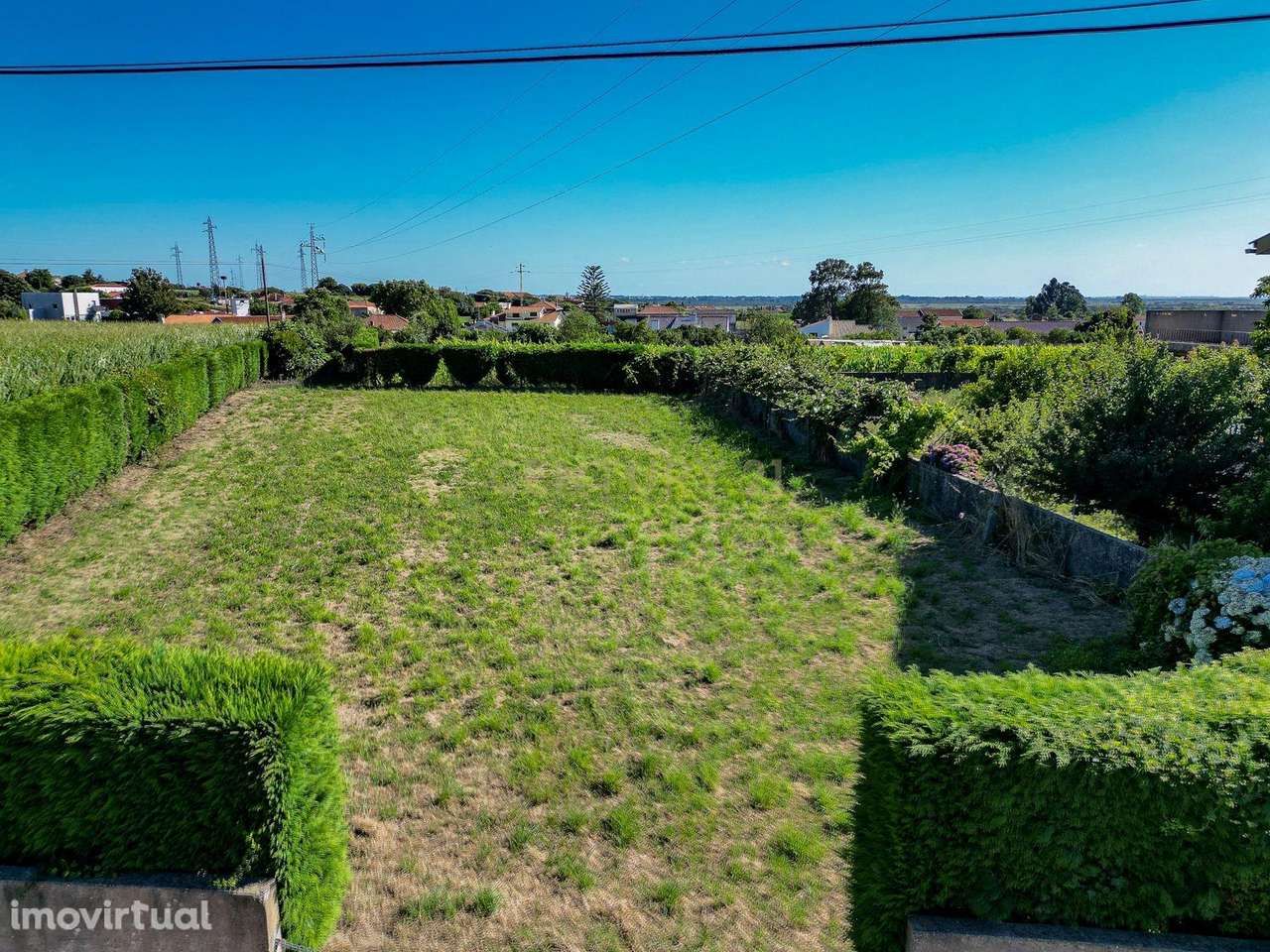 Terreno com 1.290m2 para construção de Moradia  até 774m2, em Salreu - Grande imagem: 3/41