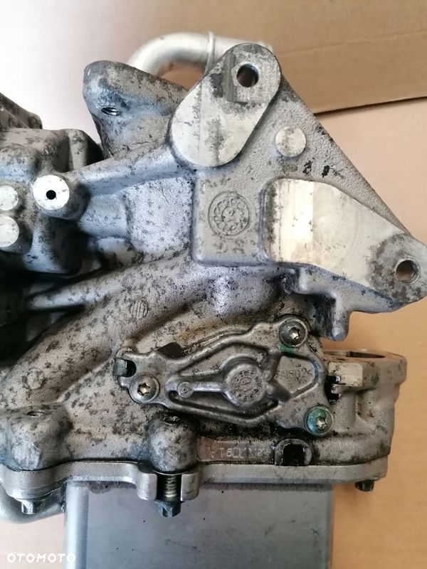 TRANSPORTER T5 2.0TDI CHŁODNICA SPALIN Zawór EGR - 4