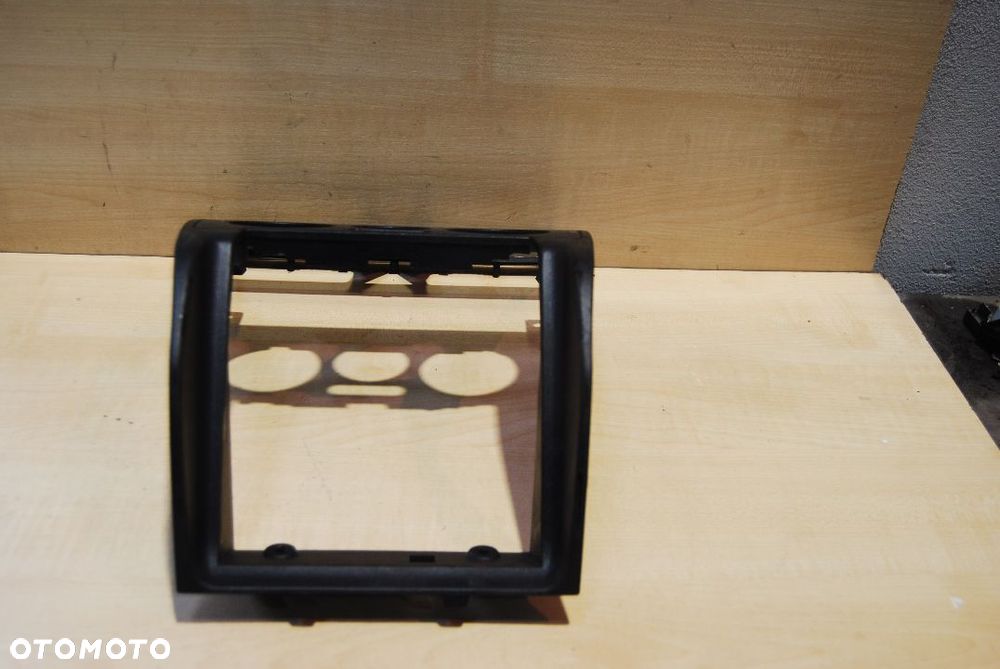 RAMKA KONSOLI 8L0863263 AUDI A3 8L IDEALNA - 2