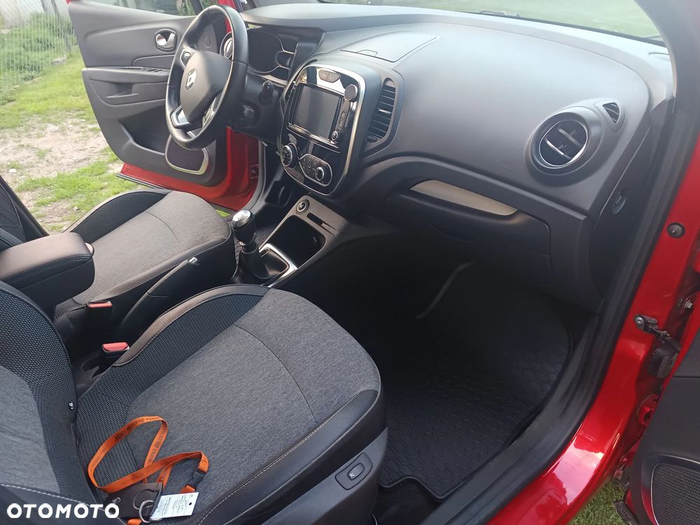 Renault Captur 1.5 dCi Energy Night&Day - 6
