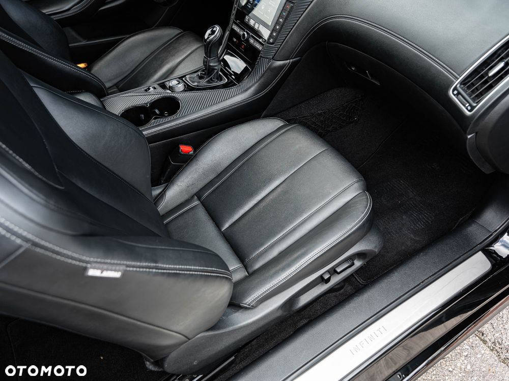 Infiniti Q60 - 29