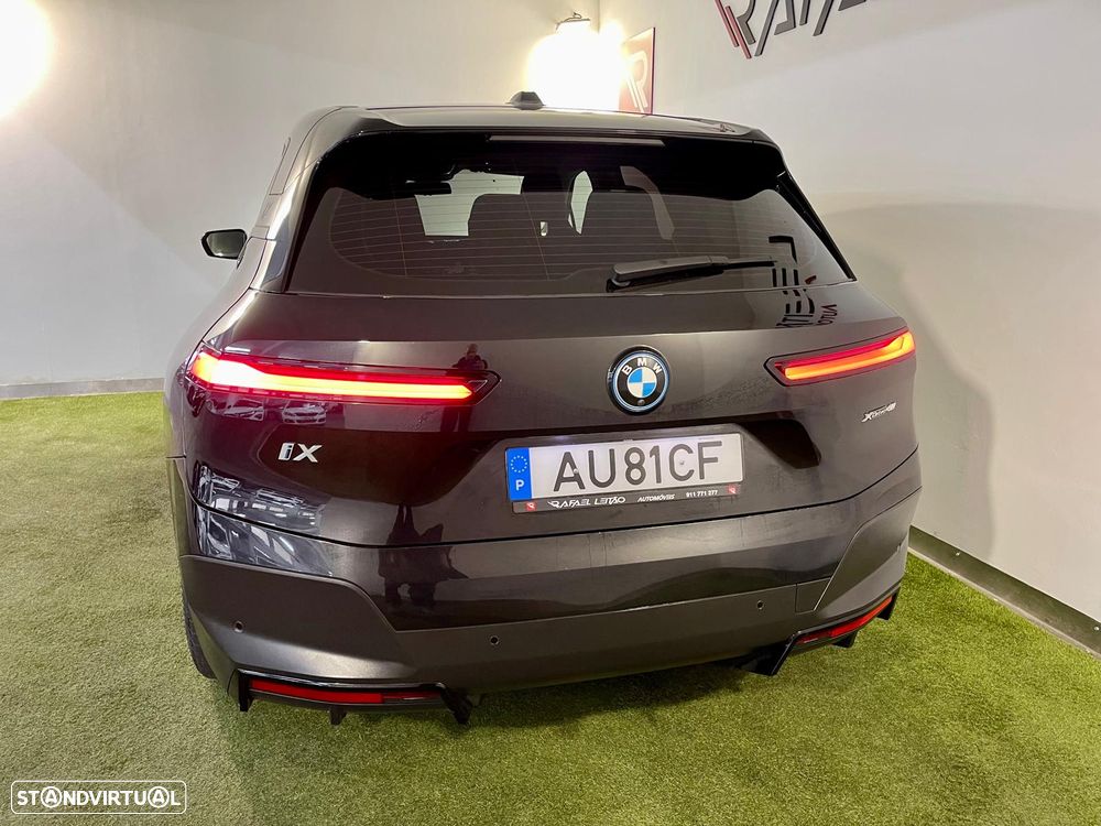BMW iX xDrive 40 - 7