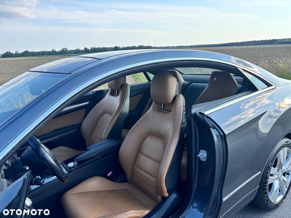 Mercedes-Benz Klasa E 350 CDI DPF BlueEFFICIENCY 7G-TRONIC Avantgarde - 31