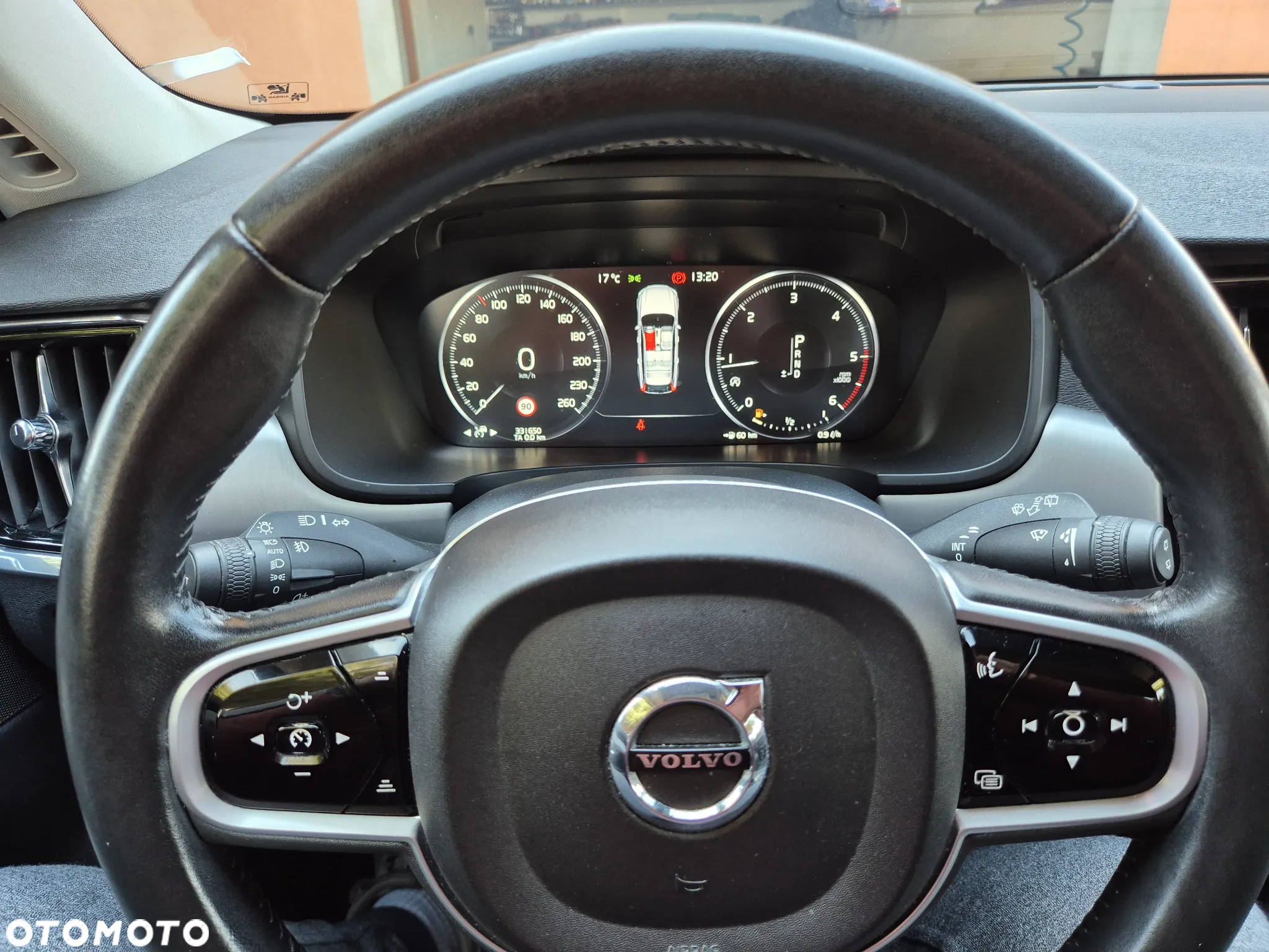 Volvo V90 D4 Geartronic Momentum Pro - 8