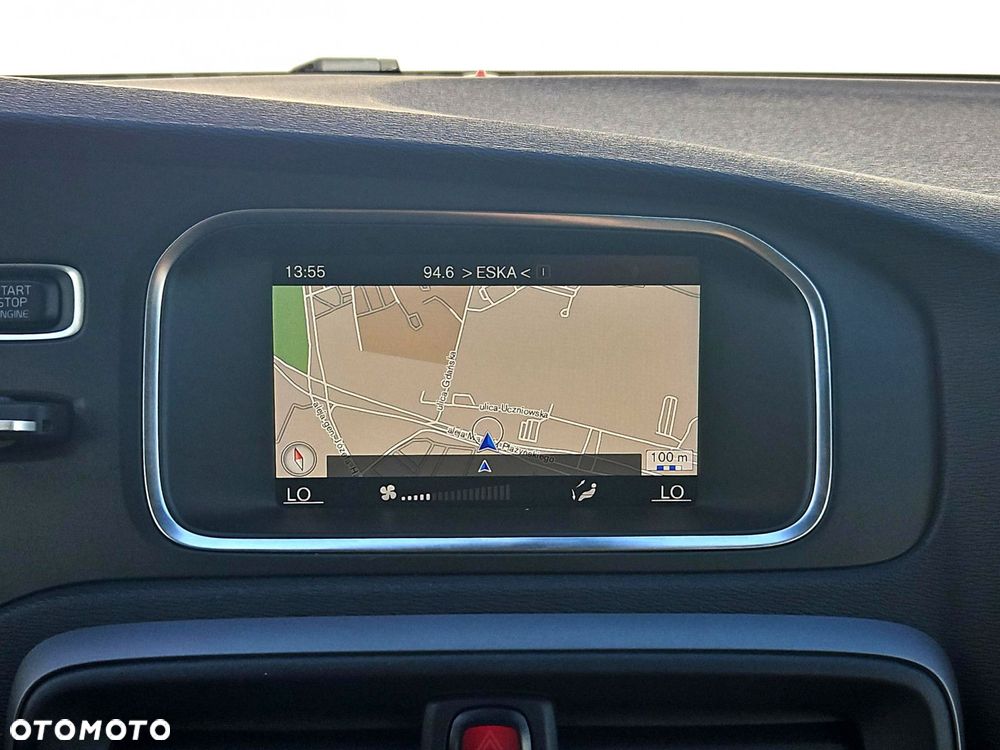 Volvo V40 T3 Drive-E Momentum - 21