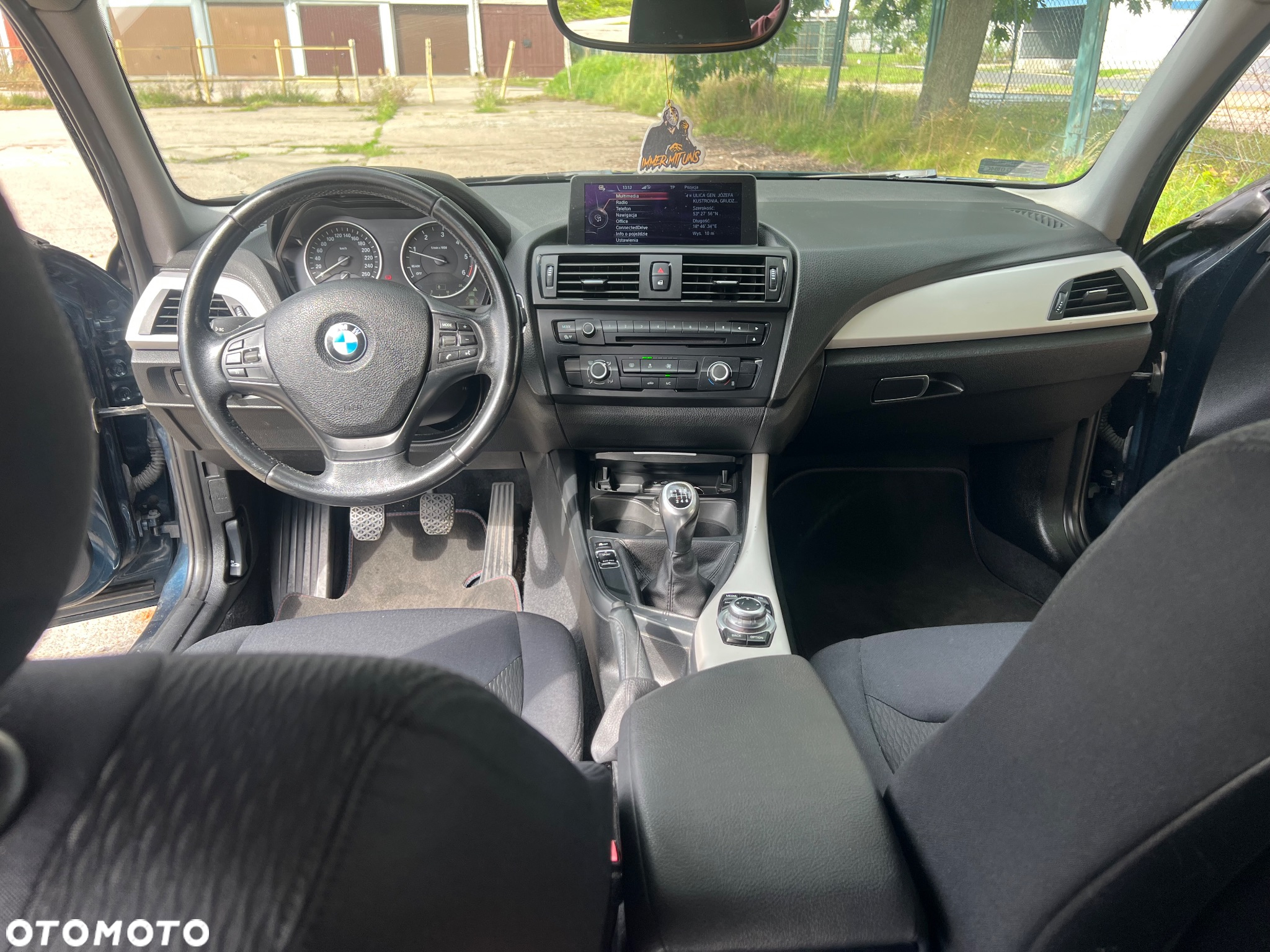 BMW Seria 1 116d - 28