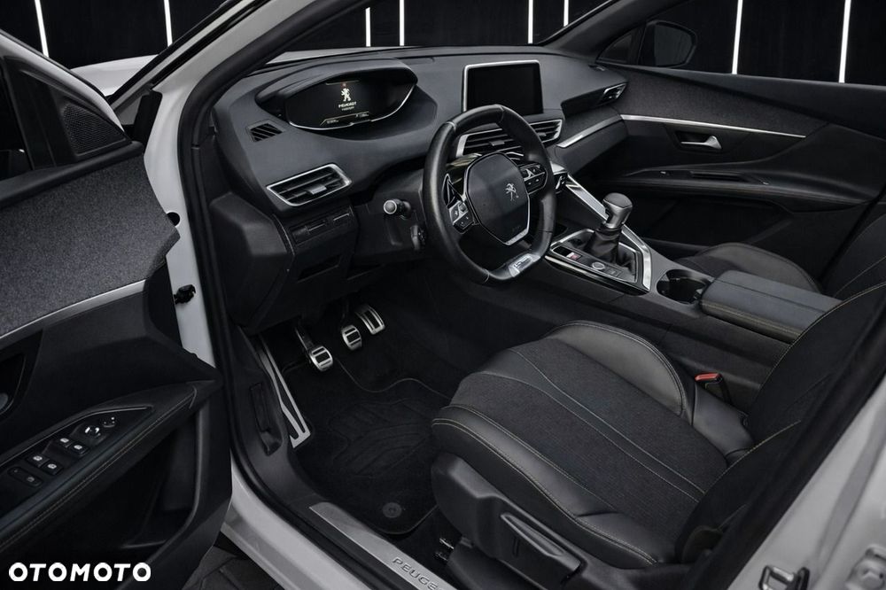 Peugeot 3008 - 11