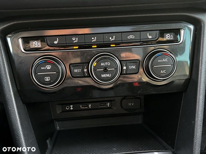 Volkswagen Tiguan 1.4 TSI BlueMotion Technology Sport & Style - 30