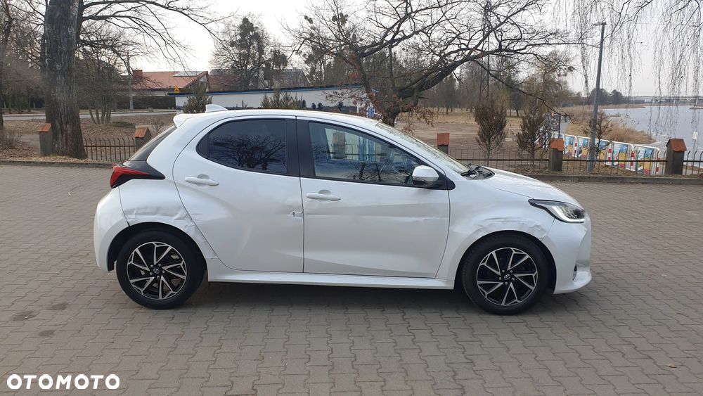 Toyota Yaris 1.5 Comfort CVT - 8