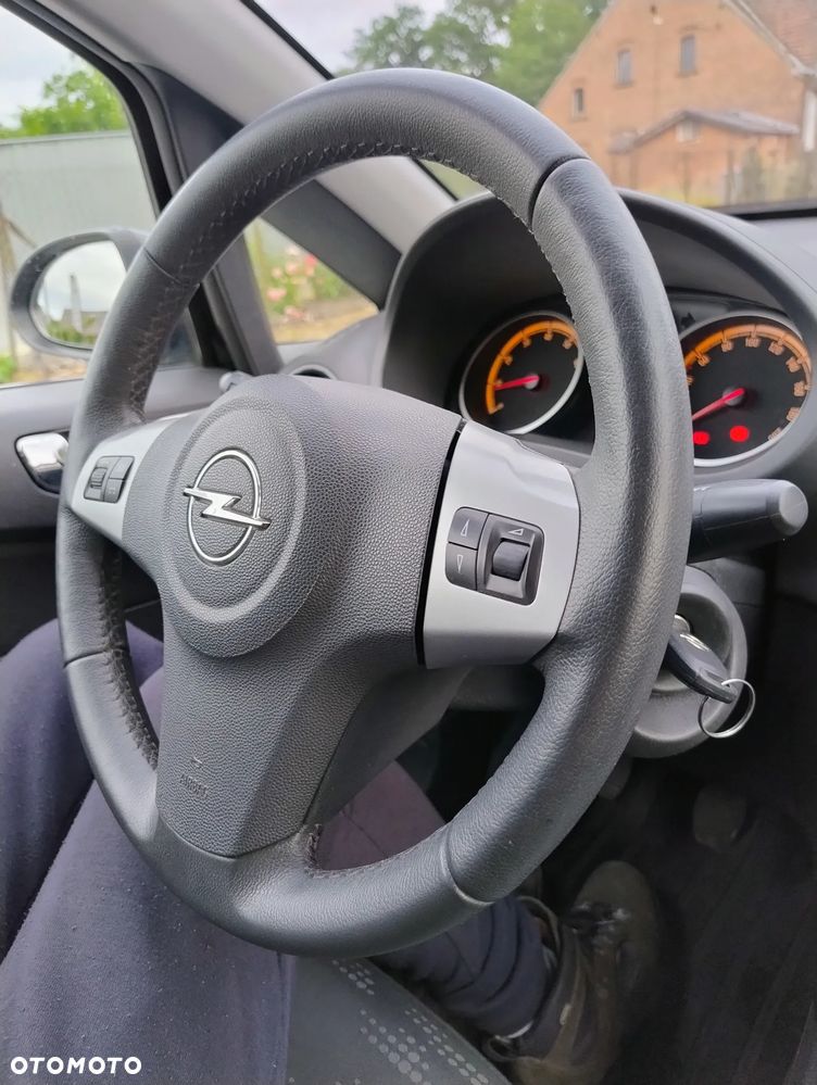 Opel Corsa 1.4 16V Navi - 8