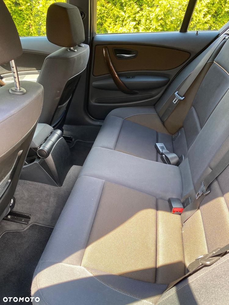 BMW Seria 1 118i - 13
