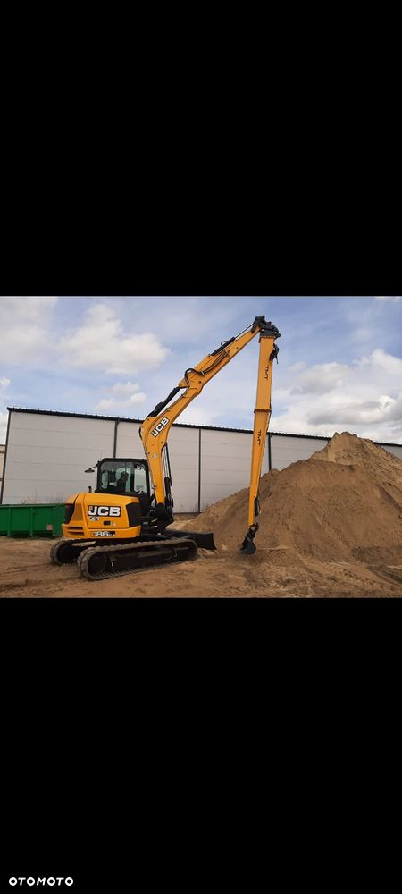 JCB - 8