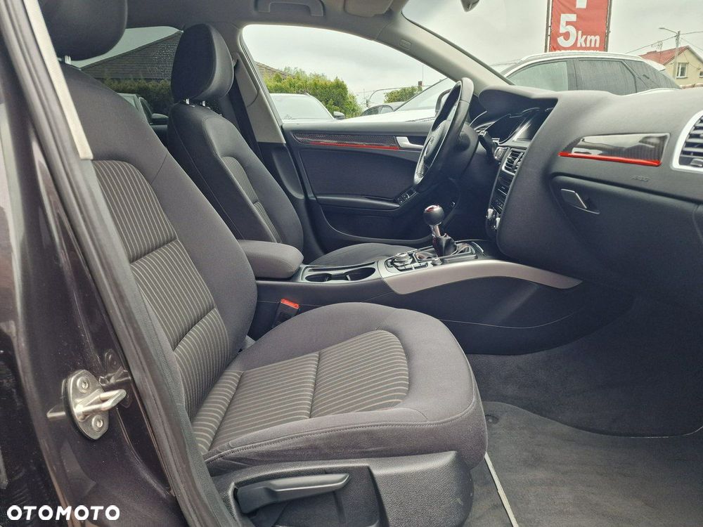 Audi A4 Limousine 1.8 TFSI Ambiente - 23