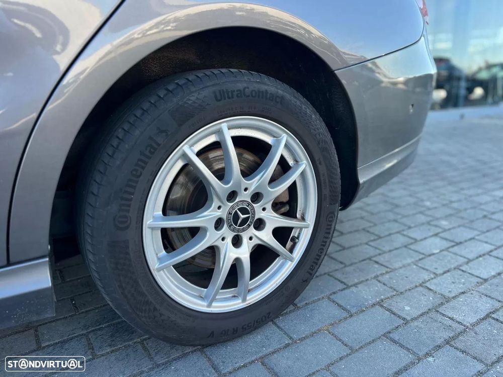 Mercedes-Benz CLA 180 d Shooting Brake - 5
