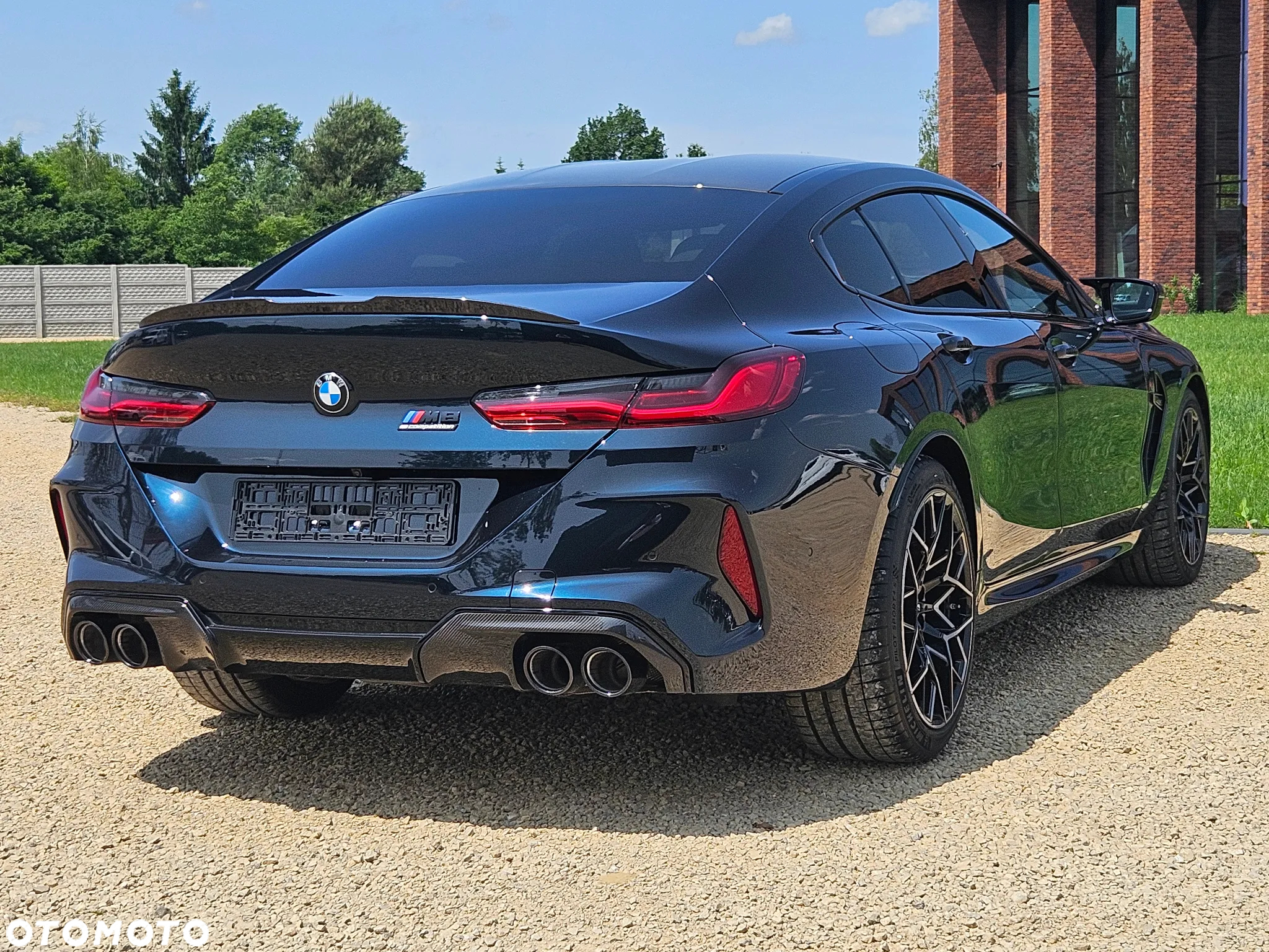 BMW M8 Competition - 12