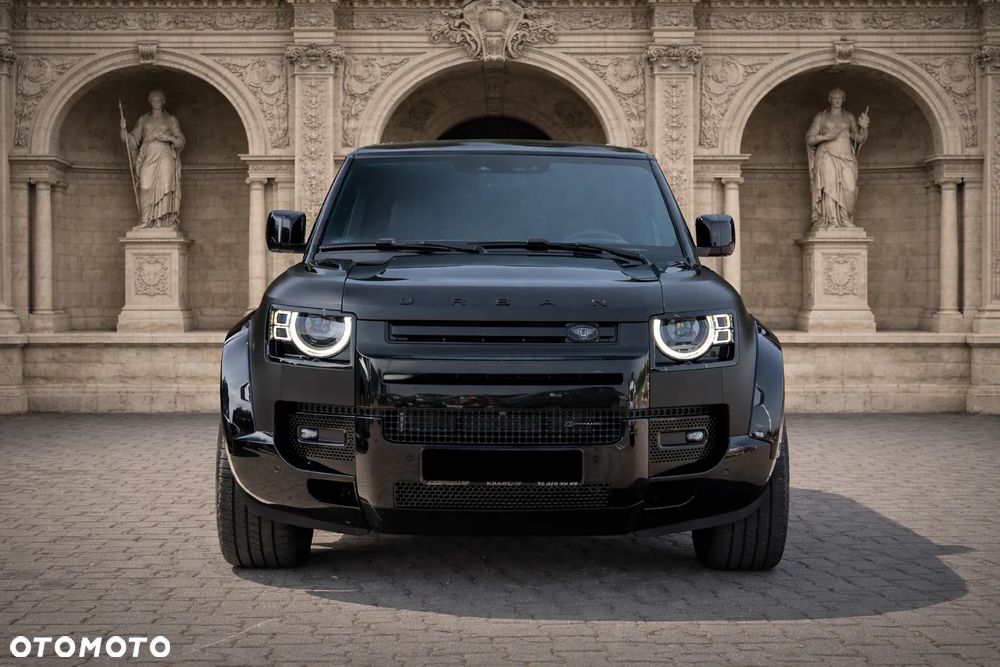 Land Rover Defender 3.0 D300 mHEV X-Dynamic SE - 18