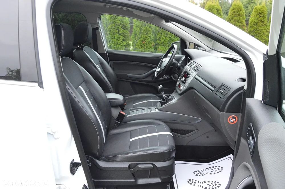 Ford Kuga 2.0 TDCi 4WD Titanium - 33