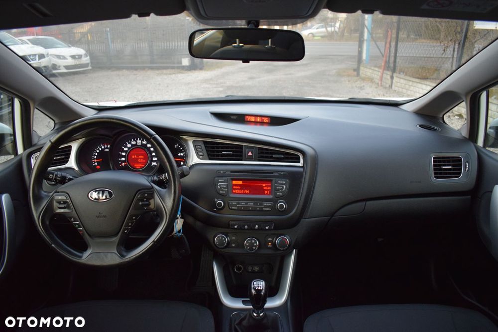 Kia Ceed 1.6 GDI Business Line - 6