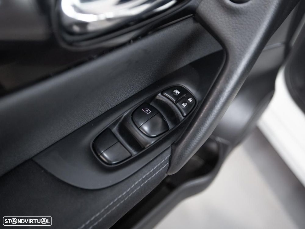 Nissan Qashqai - 24