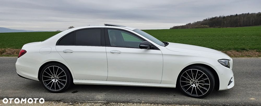 Mercedes-Benz Klasa E 220 d 4Matic 9G-TRONIC AMG Line - 7