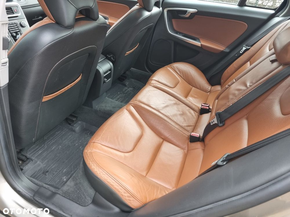 Volvo S60 D3 Summum - 23