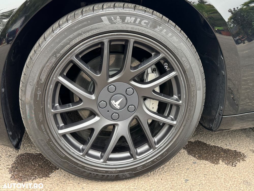 Tesla Model 3 - 23