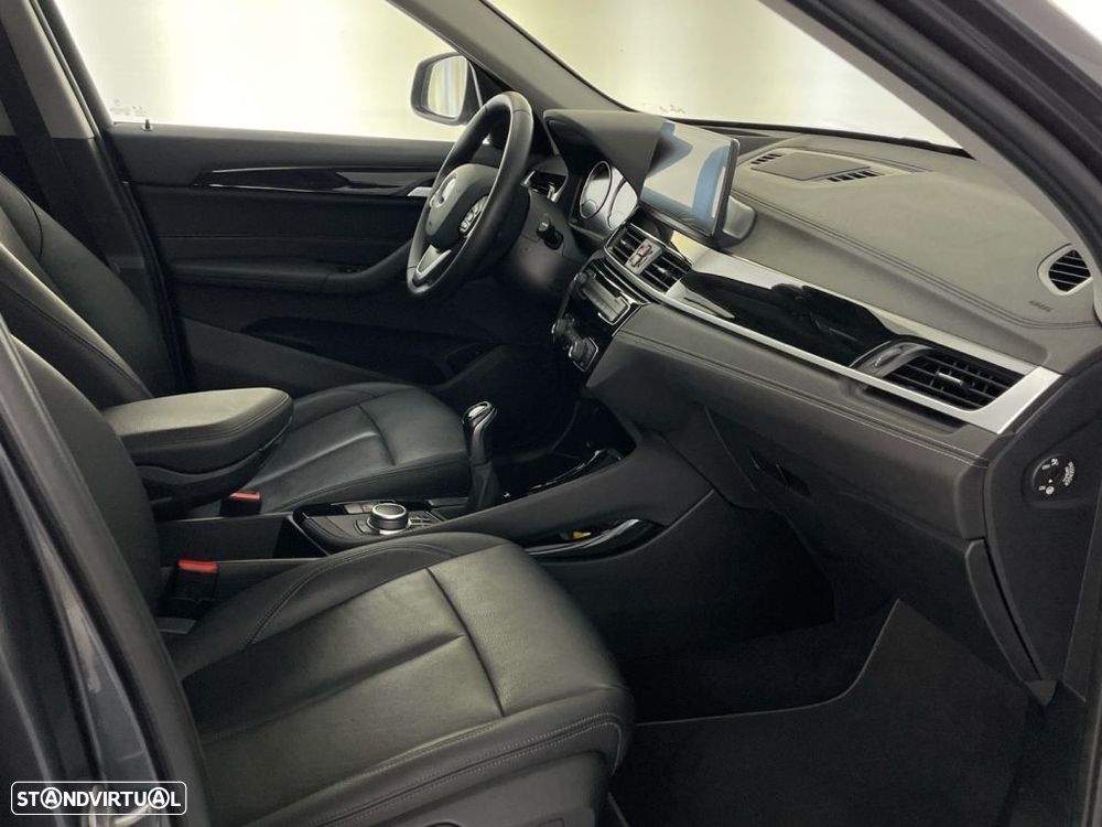 BMW X1 16 d sDrive Advantage Auto — fotografia 21