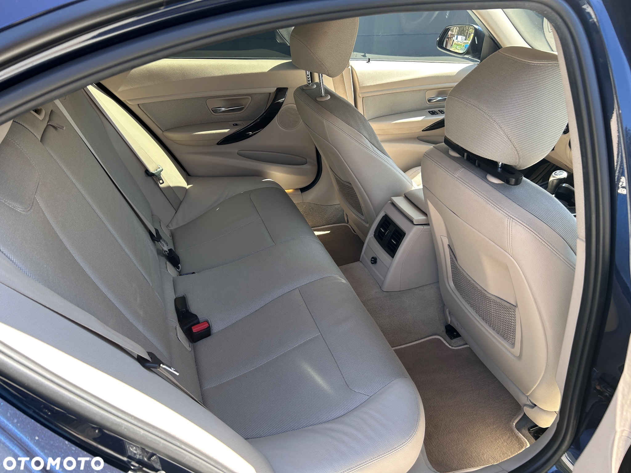 BMW Seria 3 320i Modern Line - 16