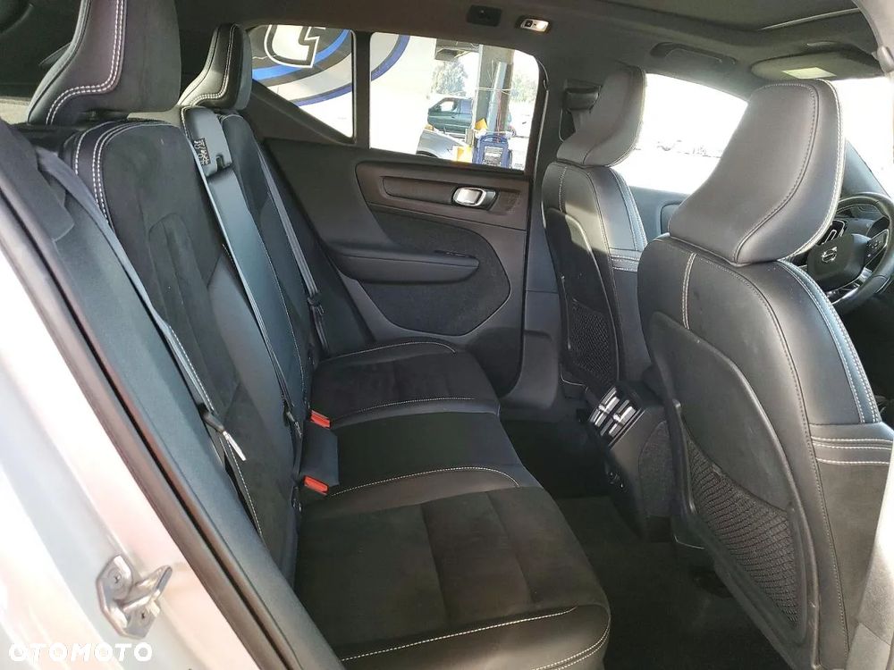 Volvo XC 40 T5 AWD Geartronic R-Design - 9