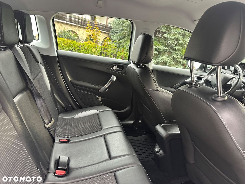 Peugeot 2008 PureTech 110 Stop&Start Allure - 13