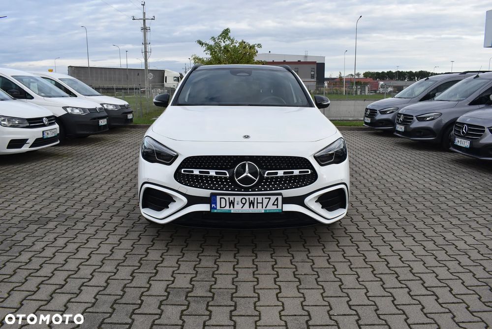 Mercedes-Benz GLA 200 d - 5