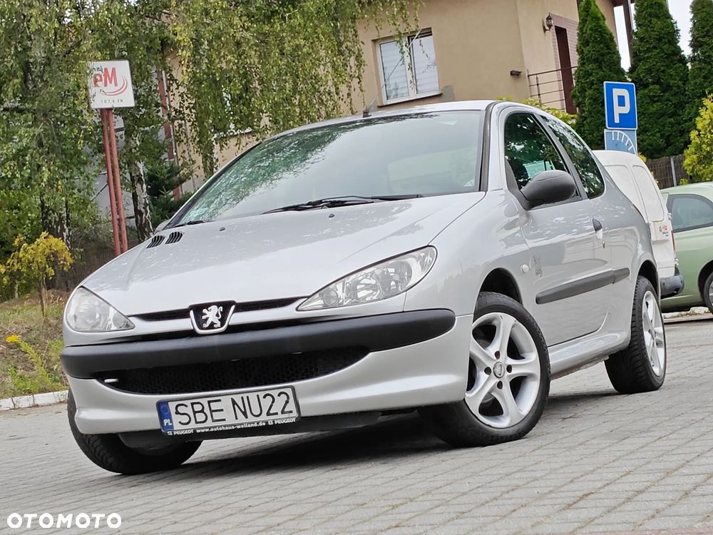 Peugeot 206 1.1 XR Presence - 3