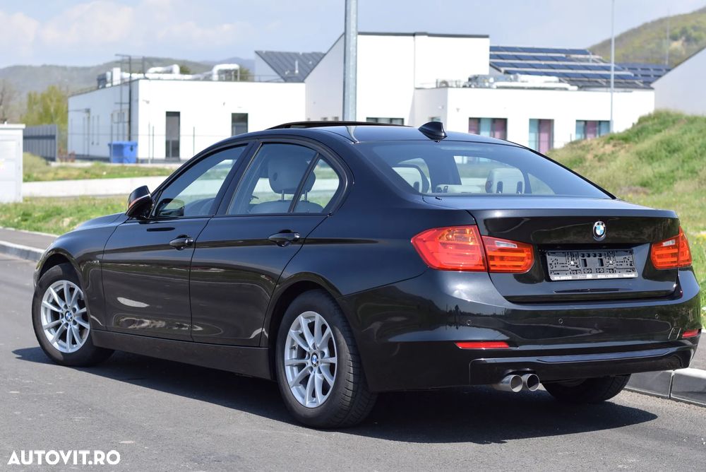 BMW Seria 3 320d Sport-Aut. Sport Line - 4