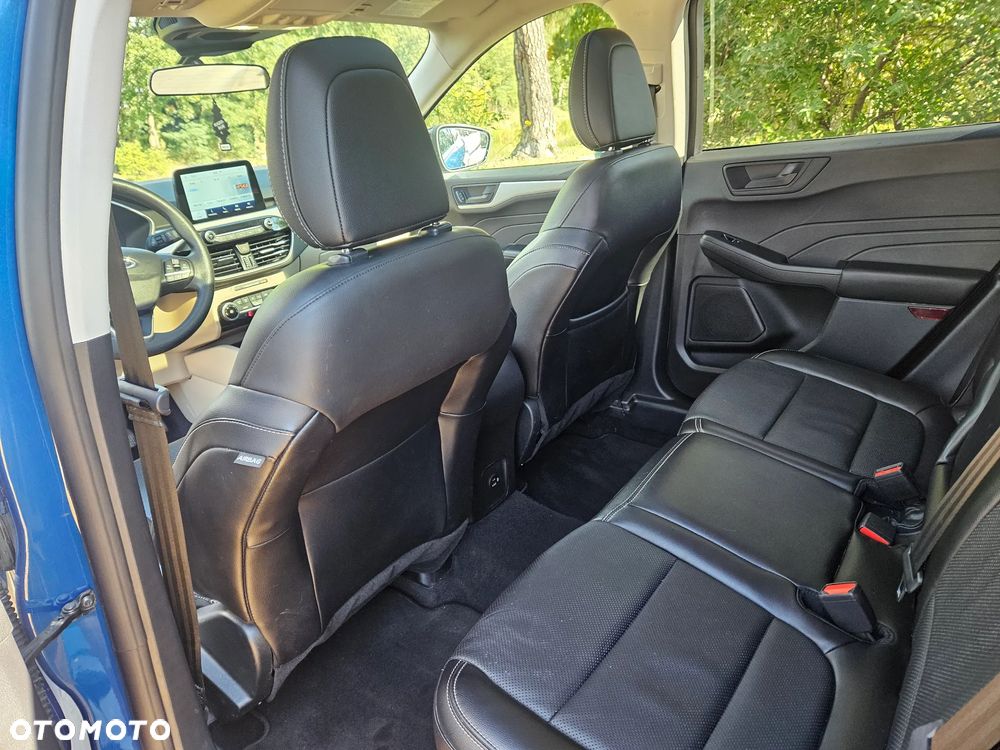 Ford Kuga 1.5 EcoBoost ST-LINE - 25