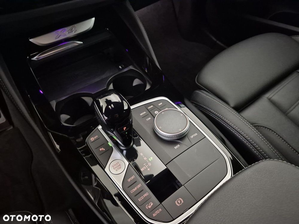 BMW X4 - 16