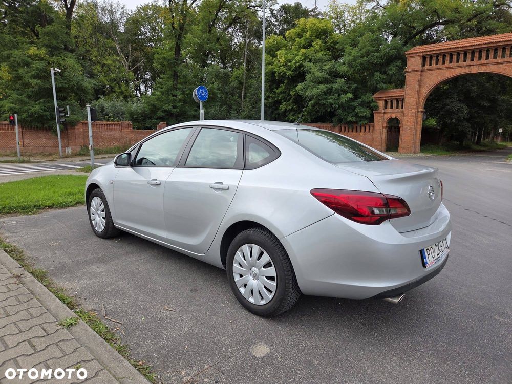 Opel Astra 1.4 T EU6 - 6