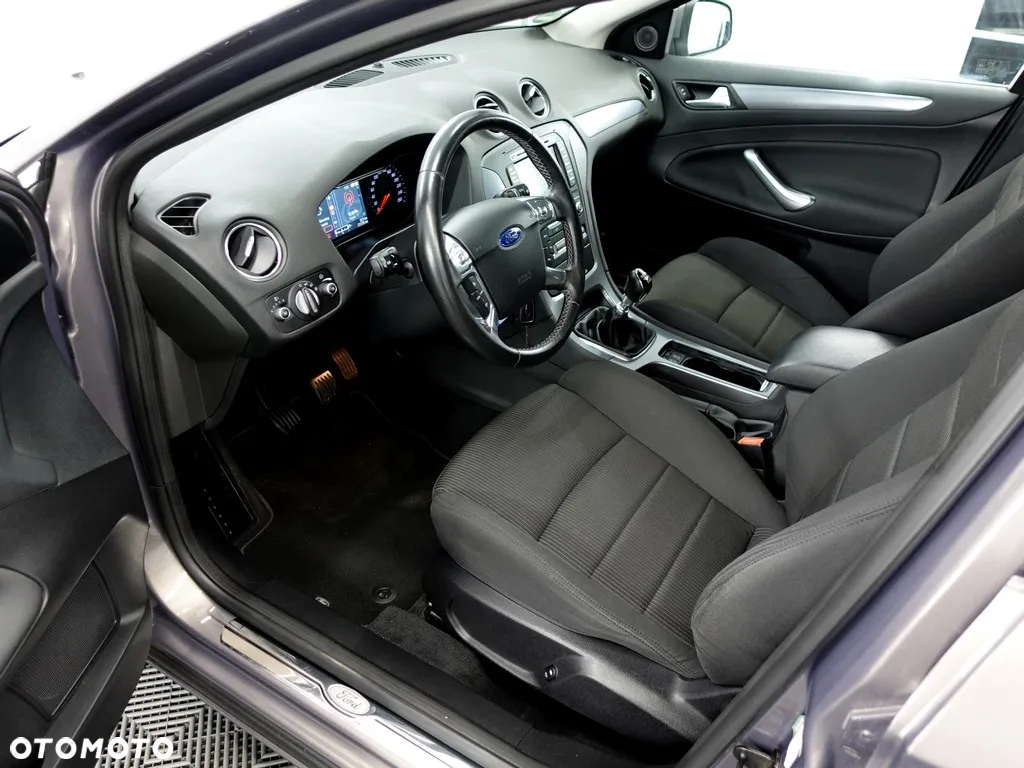 Ford Mondeo 2.0 TDCi Titanium - 10