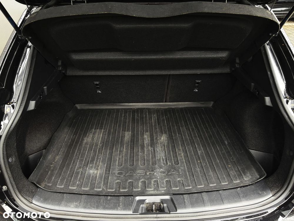 Nissan Qashqai 1.6 DIG-T Tekna+ - 35