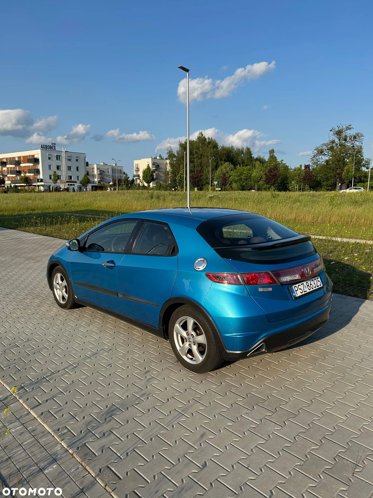 Honda Civic 1.4 Comfort - 2
