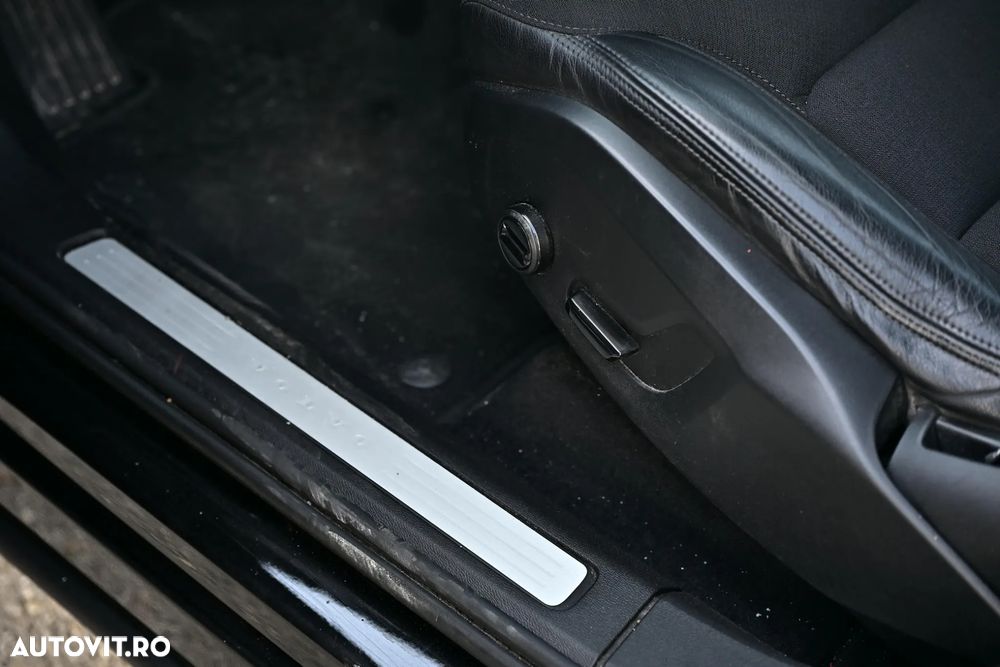 Volvo XC 60 B4 D AWD Geartronic Momentum - 12
