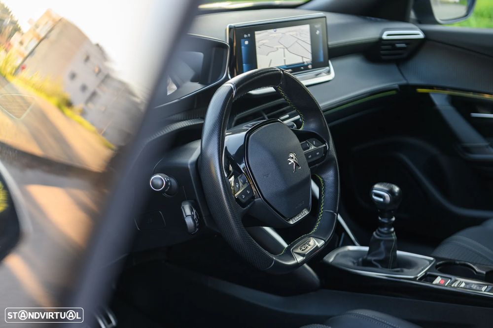 Peugeot 2008 PureTech 130 Stop&Start GT-Line Edition - 16