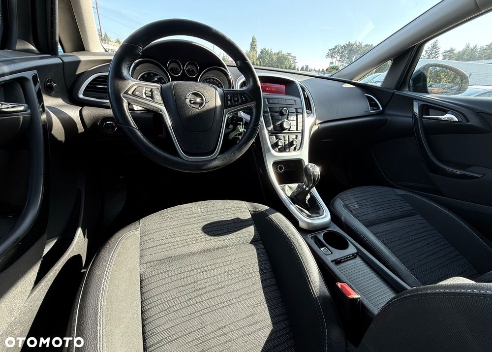 Opel Astra 1.4 Turbo Color Edition - 11
