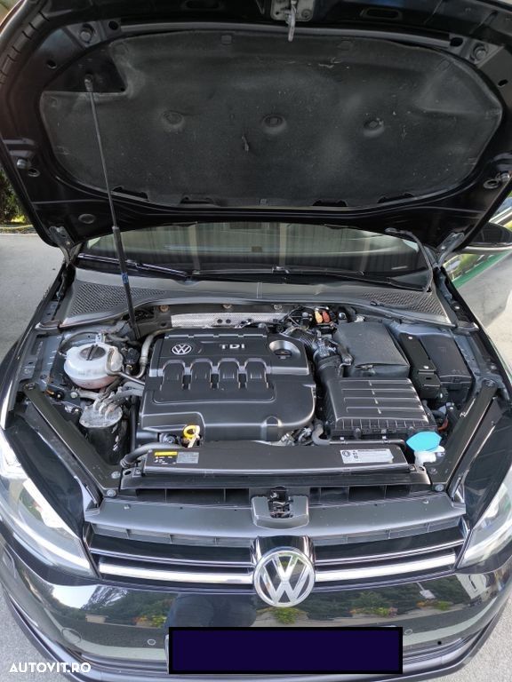 Volkswagen Golf - 3