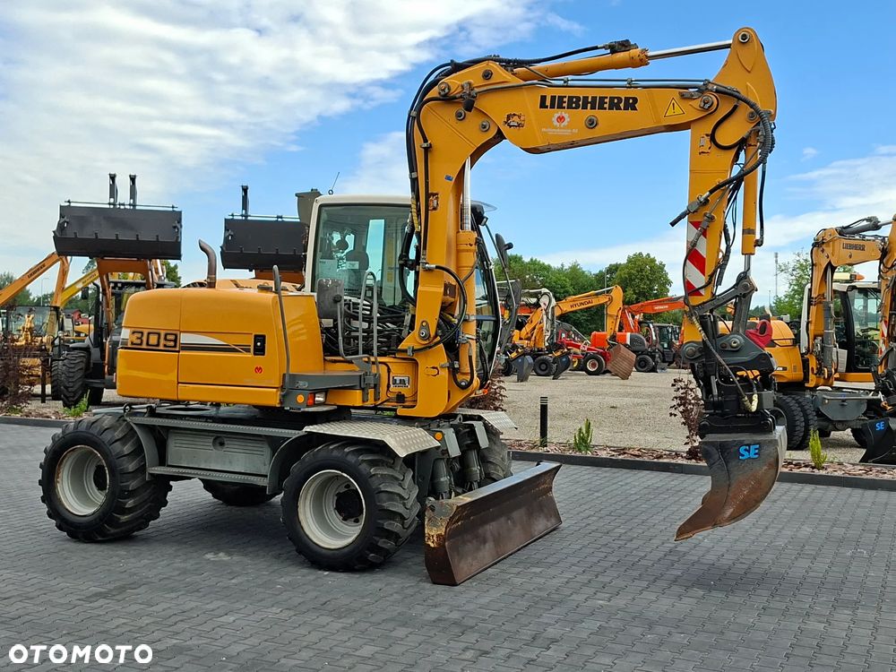 Liebherr A309 ROTOTILT - 6
