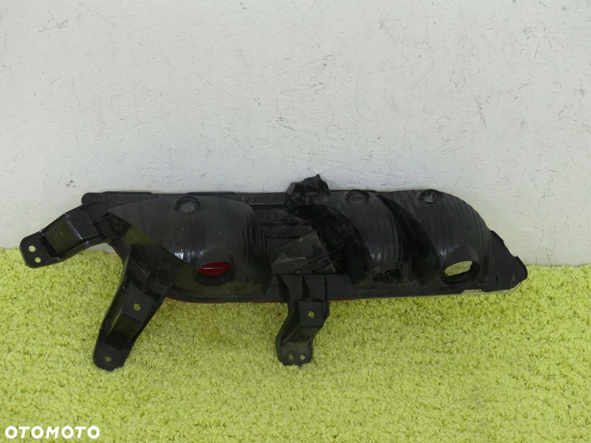 Lampa Tył Lewa Ssangyong Korando E-motion Cofania - 3