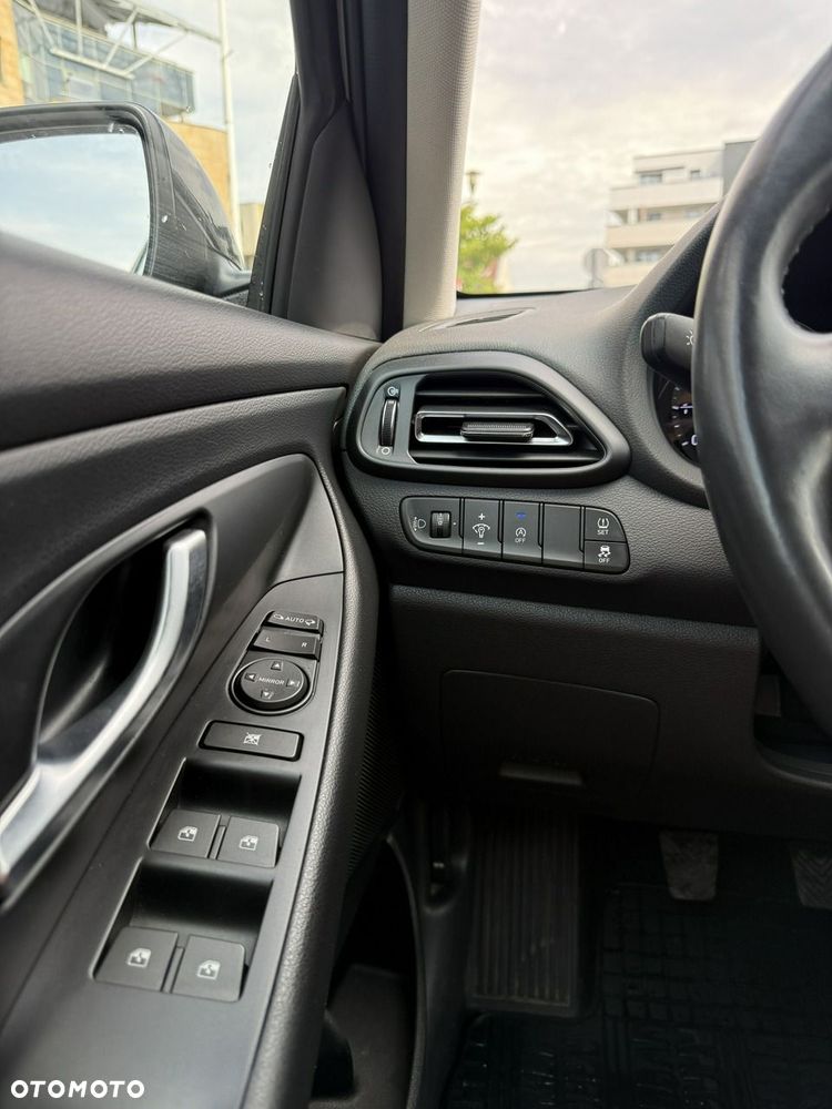 Hyundai i30 1.0 T-GDI Smart - 22