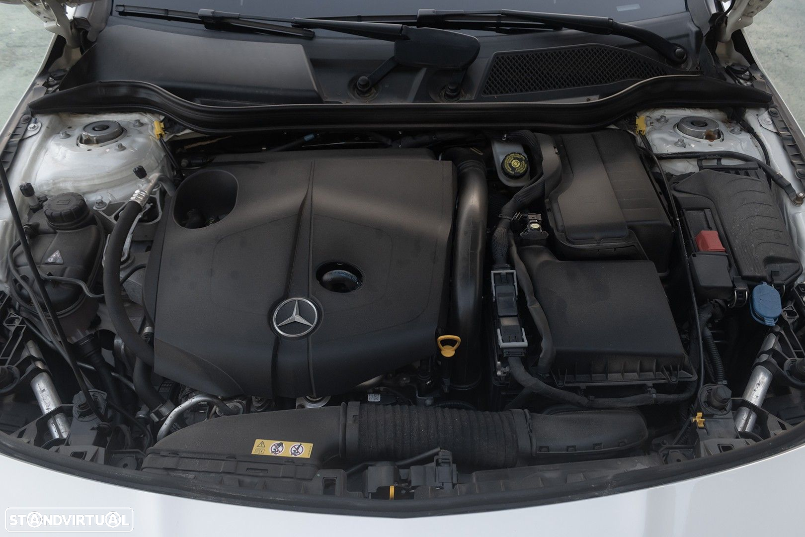 Mercedes-Benz CLA 200 d Shooting Brake AMG Line Aut. - 26